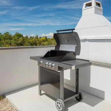 Mit Privatpool Fuer 7 Personen Ca- 119 M² In Jadrija- Dalmatien - Gespanscha By Interhome Jadrija