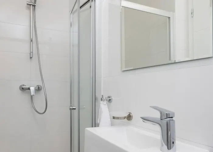 Holiday Home Mit Privatpool Fuer 7 Personen Ca- 119 M² In Jadrija- Dalmatien - Gespanscha By Interhome Casa vacanze *