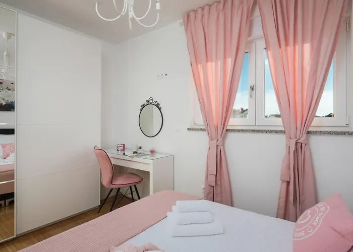 Holiday Home Mit Privatpool Fuer 7 Personen Ca- 119 M² In Jadrija- Dalmatien - Gespanscha By Interhome * Jadrija